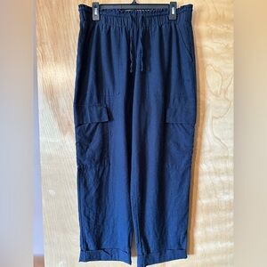 Time and Tru Women's Linen Blend Cropped
Cargo Pants